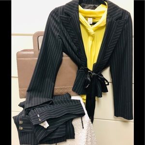 Size 6 pinstripe 2pc pant suit with satin ribbon